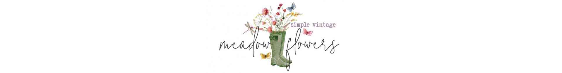 SIMPLE VINTAGE MEADOW FLOWERS